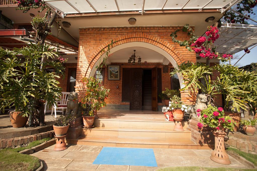 Maya Guest House Thimi ภายนอก รูปภาพ
